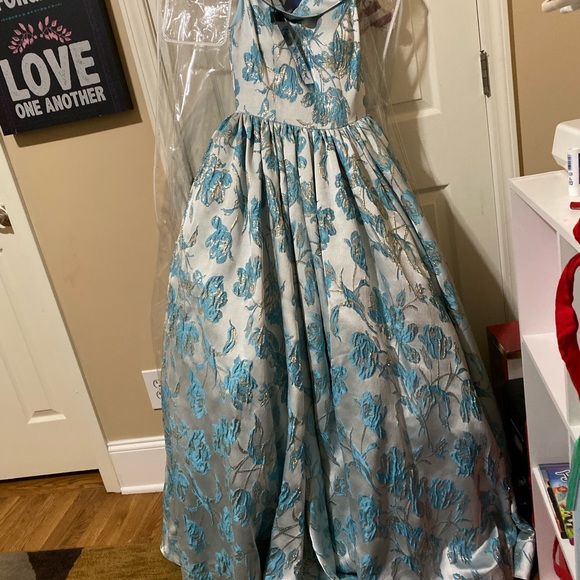 macduggal off the shoulder ball gown - Picture 2 of 6
